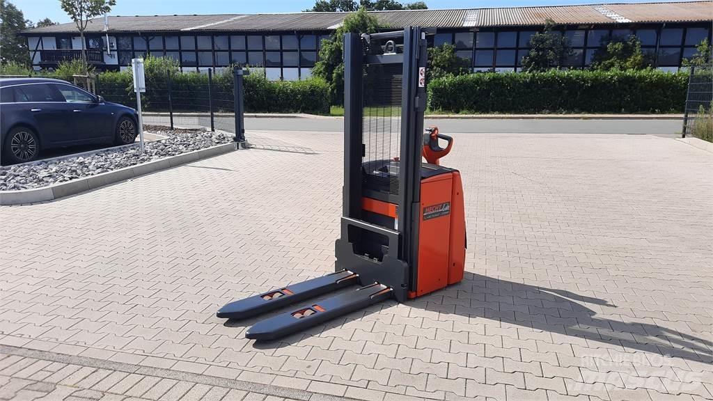 Linde L16 - BR1173 Empilhador para operador externo