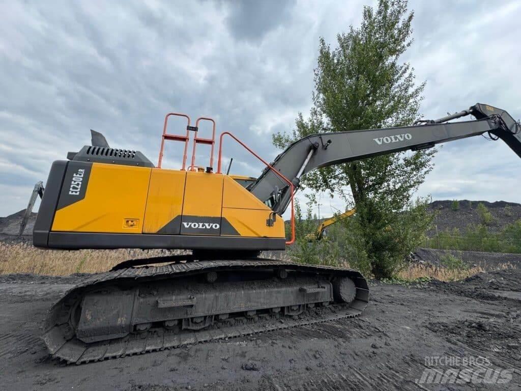 Volvo EC250ELR Escavadeiras de esteiras