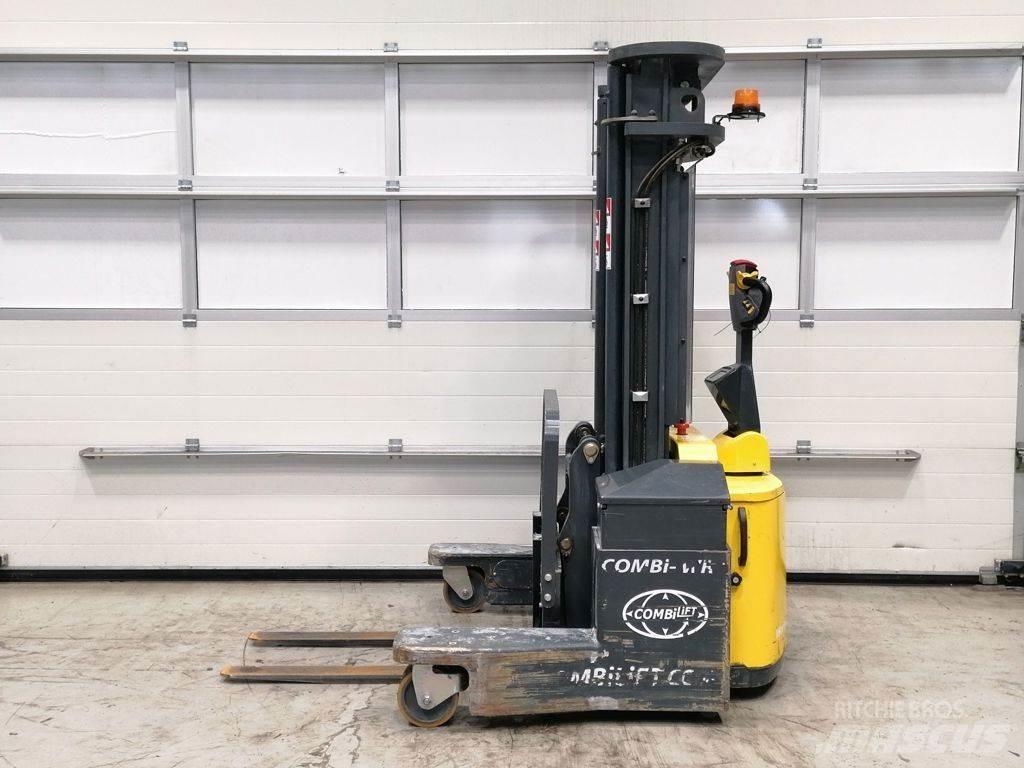 Combilift WR4 Carregadores laterais