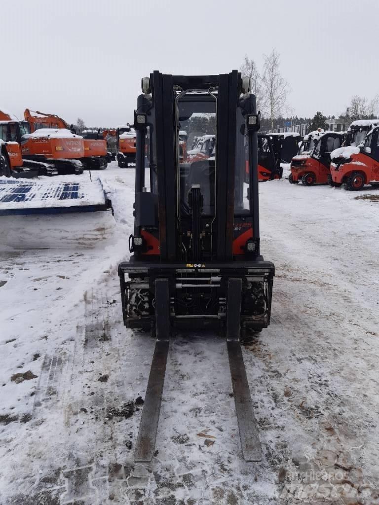 Linde H 25 T Empilhadores a gás