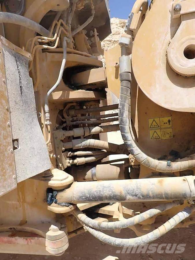 CAT 988K Carregadeiras de rodas