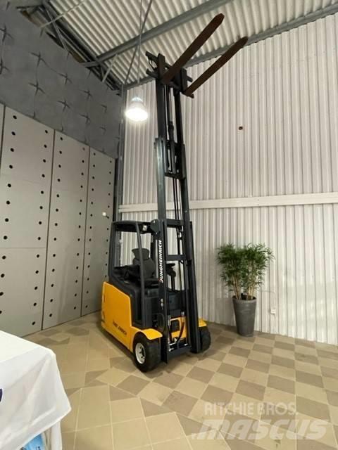 Jungheinrich EFG 218 Empilhadores eléctricos