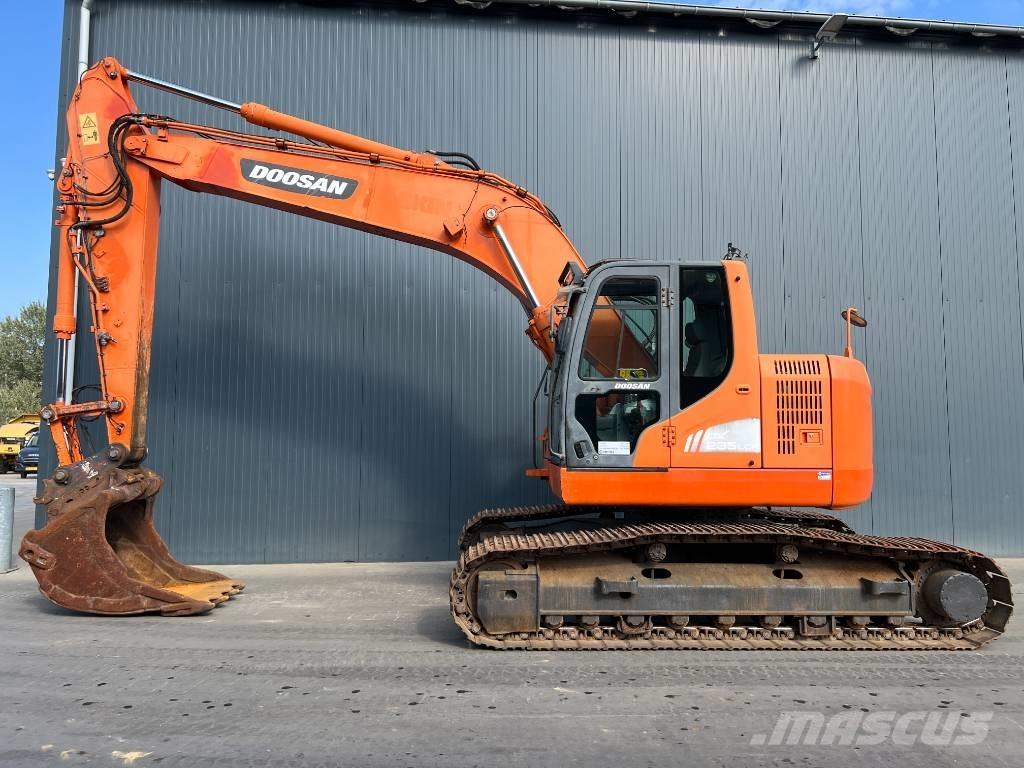 Doosan DX235LCR Escavadeiras de esteiras