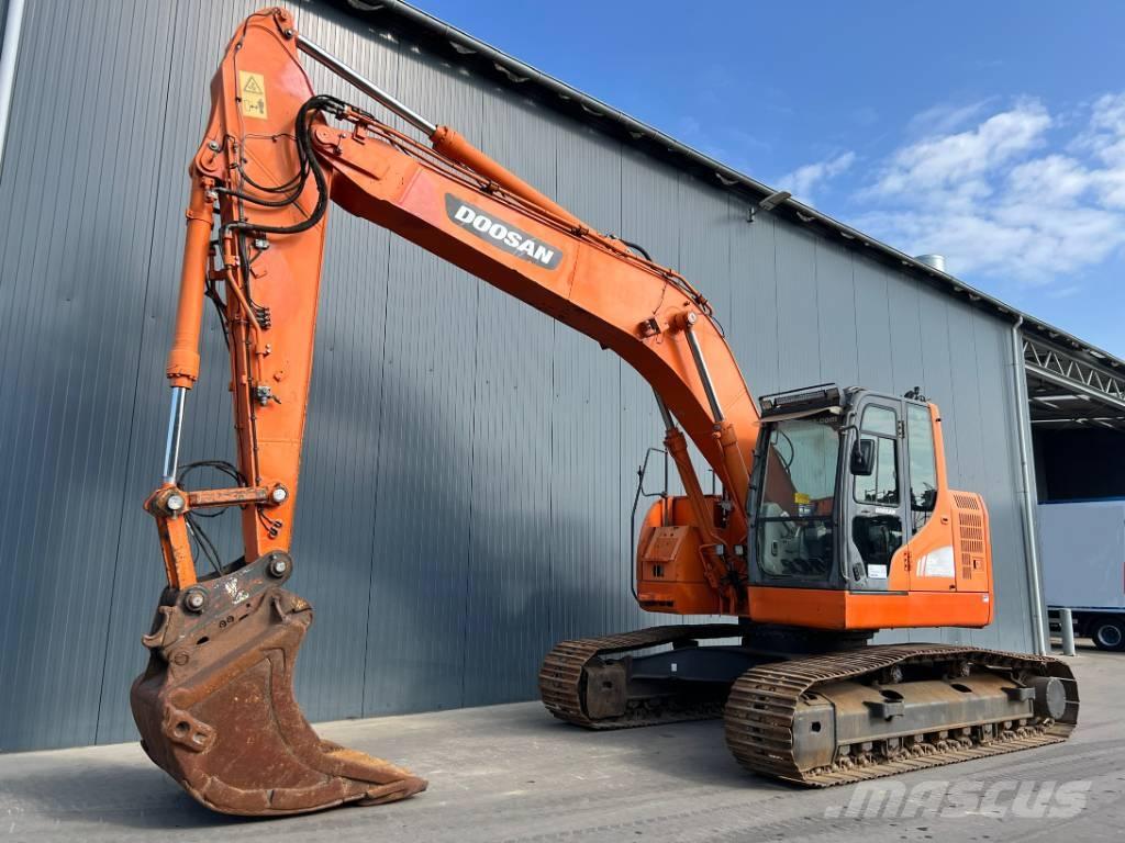 Doosan DX235LCR Escavadeiras de esteiras