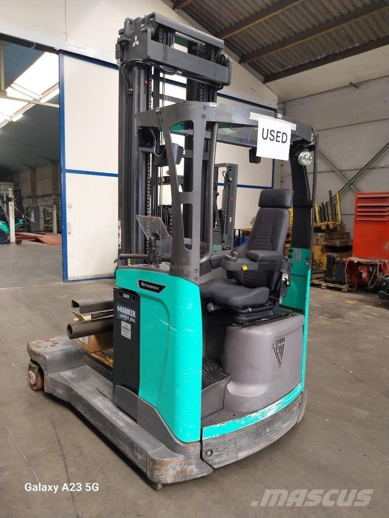 Mitsubishi RBM25N3 Empilhadores Elevadores