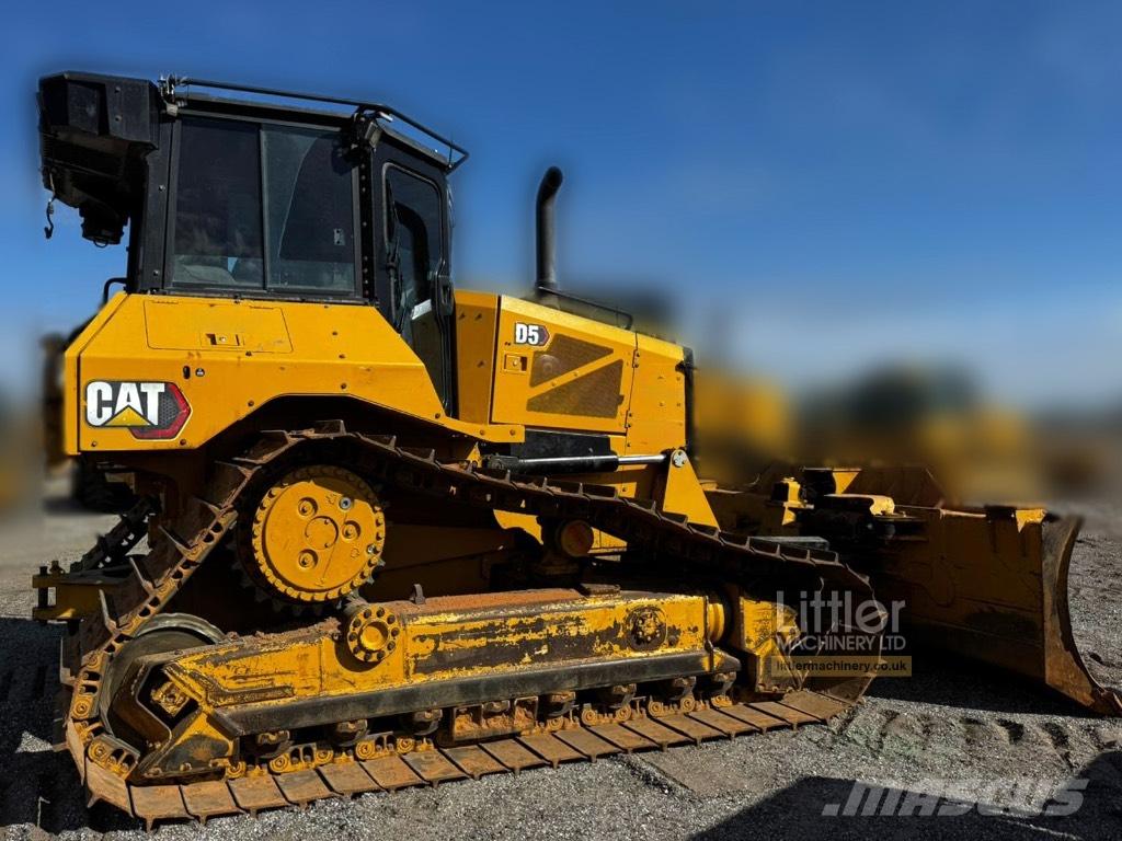 CAT D 5 Dozers - Tratores rastos