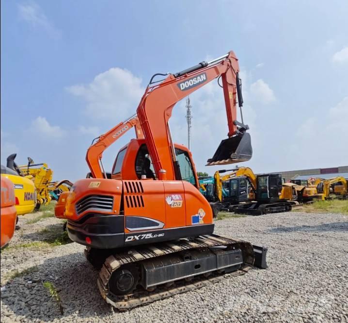 Doosan DX75-9C Escavadoras Midi 7t - 12t