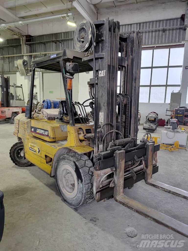CAT GPL 40 Empilhadores a gás