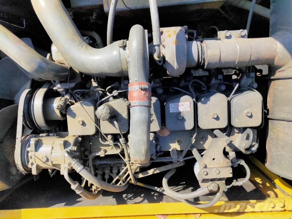 Komatsu PC200-6 Escavadeiras de esteiras