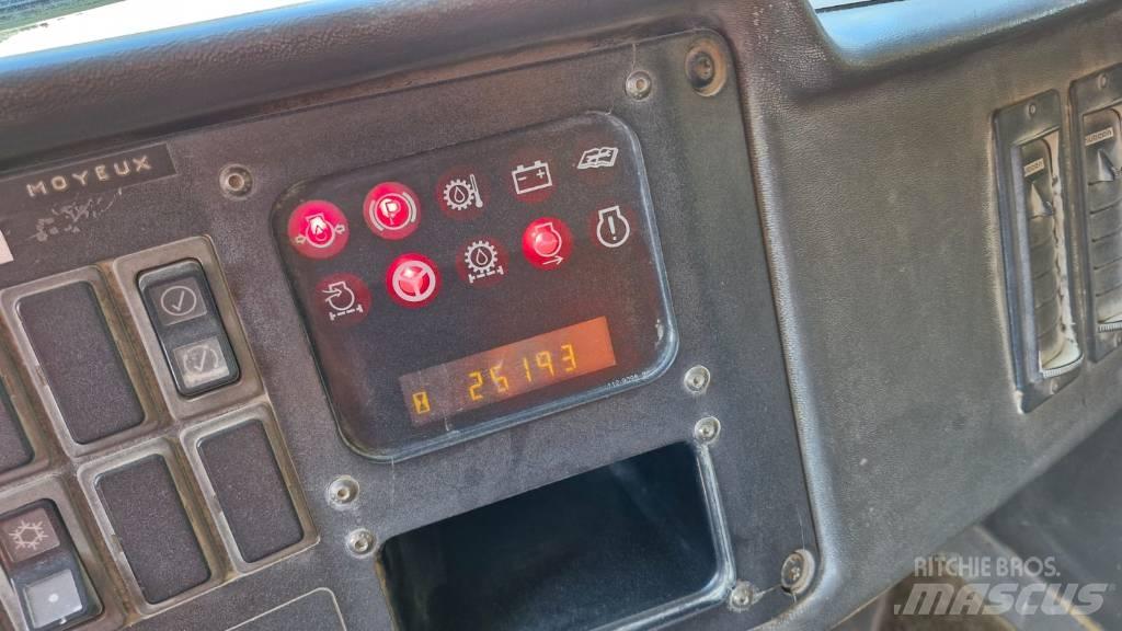 CAT 771D Camiőes basculantes rígidos