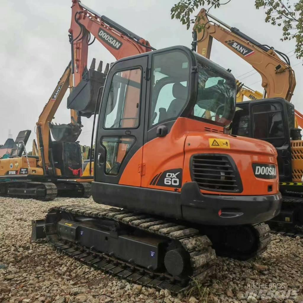 Doosan DX60 Miniescavadeiras