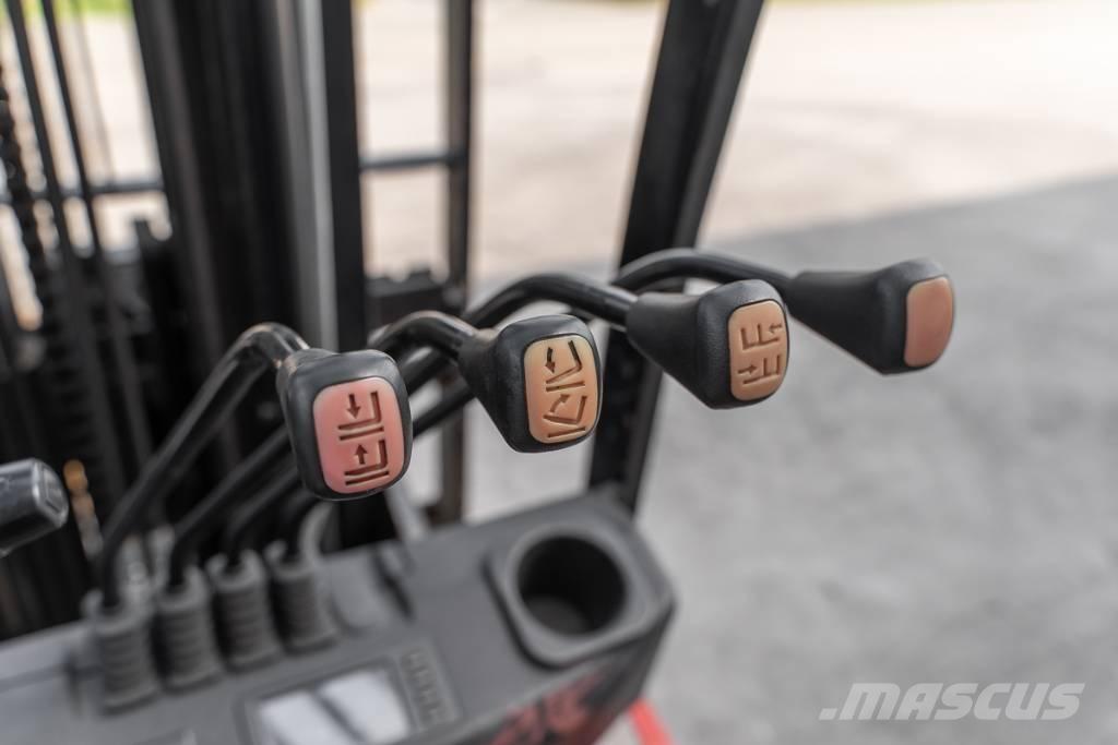 Manitou MI 30 D Empilhadores Diesel