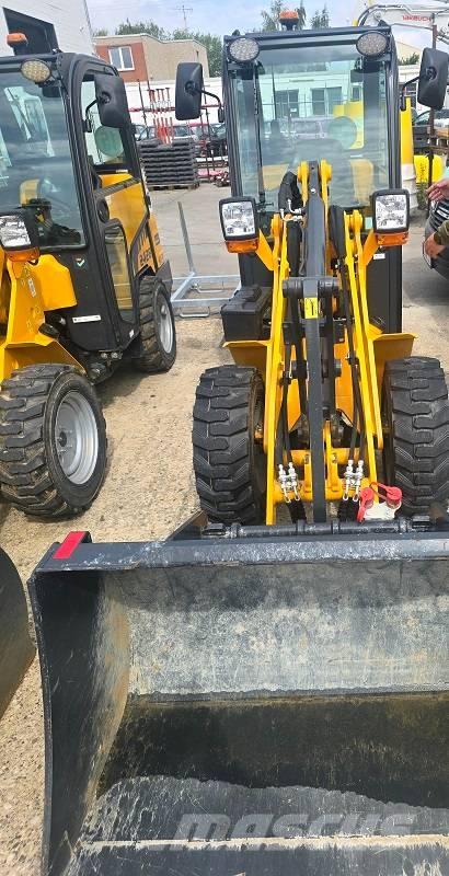 Schäffer 2428 SLT Minicarregadeiras