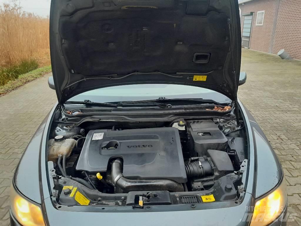 Volvo 1.6 D momentum Automóvel
