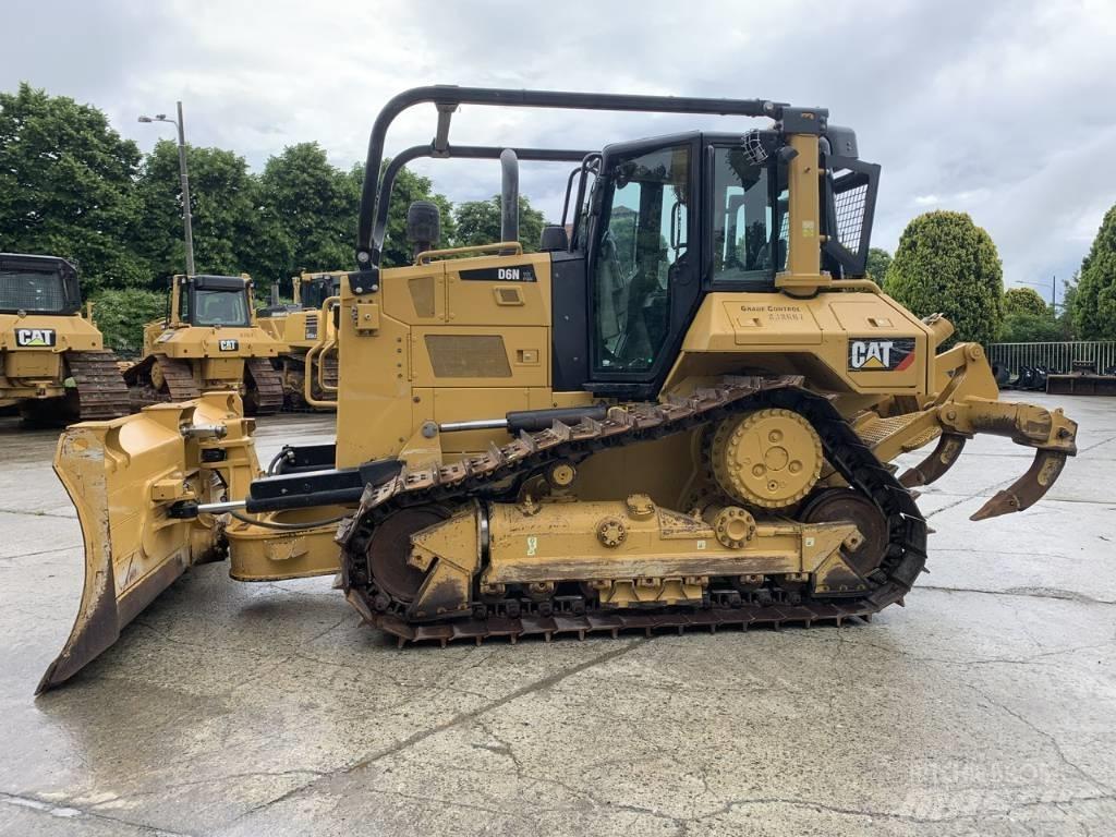 CAT D 6 N XL Dozers - Tratores rastos