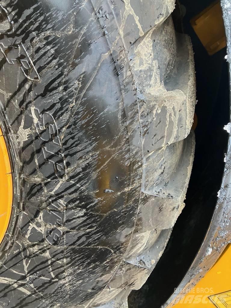 JCB 409 Carregadeiras de rodas