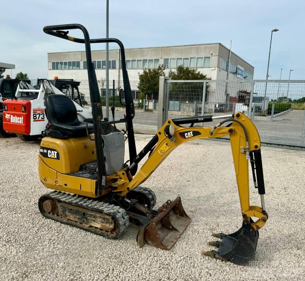 CAT 300.9 D Miniescavadeiras