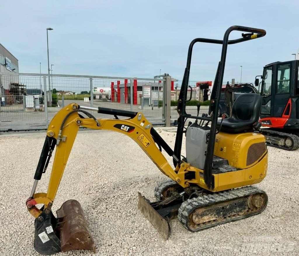 CAT 300.9 D Miniescavadeiras