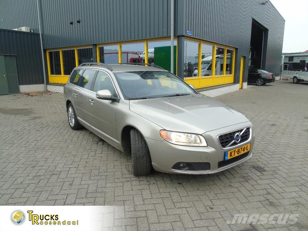Volvo V70 + manual Automóvel