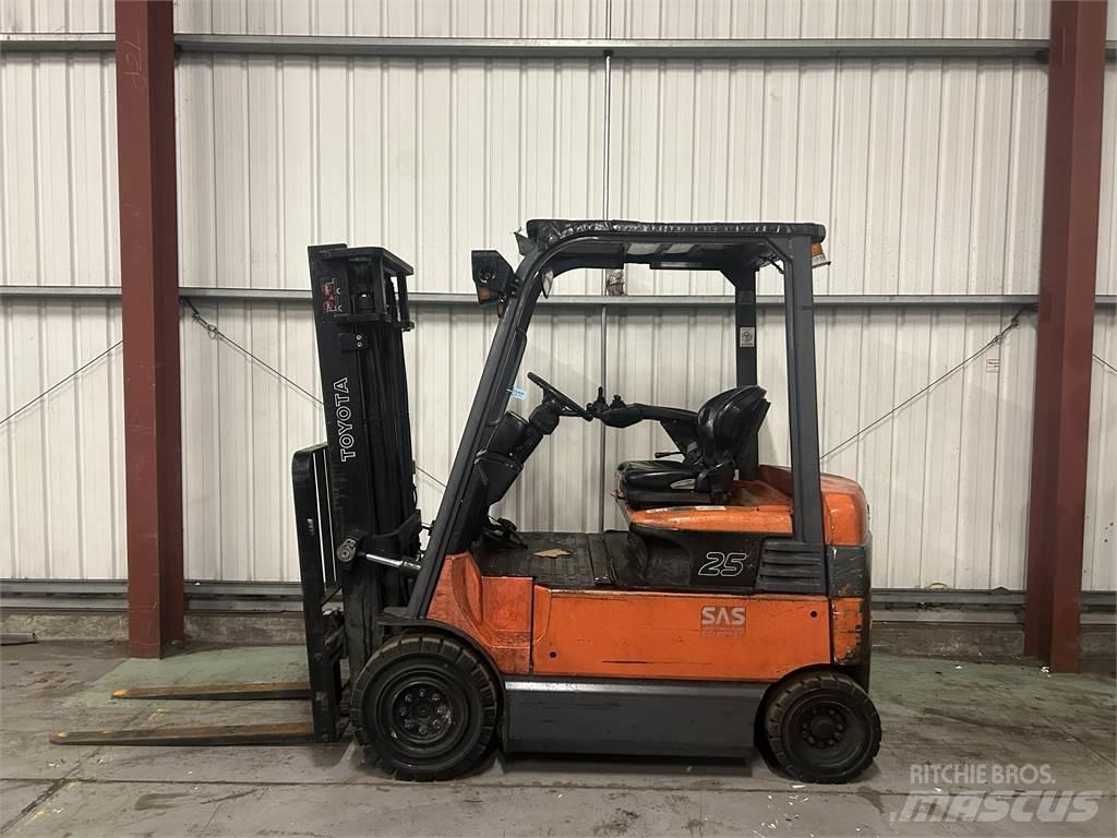 Toyota 7FBMF25 Empilhadores eléctricos