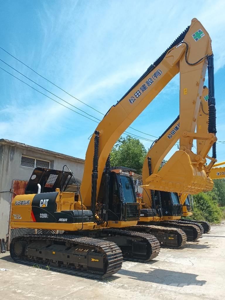 CAT 320 D2 Escavadeiras de esteiras