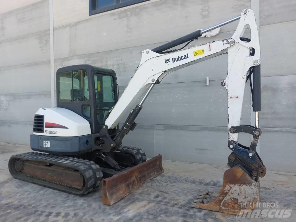 Bobcat E 50 EM Miniescavadeiras