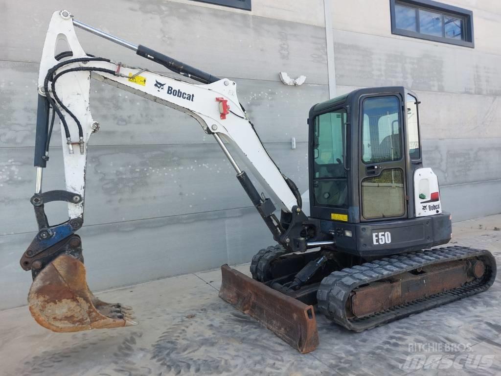 Bobcat E 50 EM Miniescavadeiras