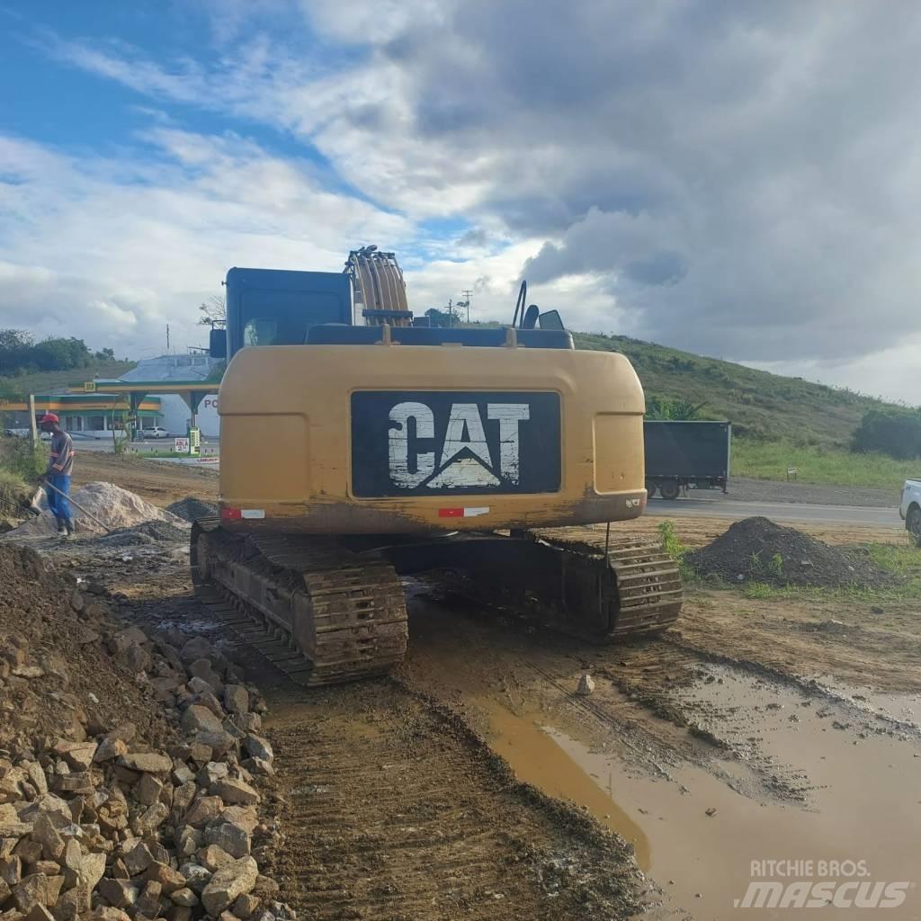 CAT 320D Escavadeiras de esteiras