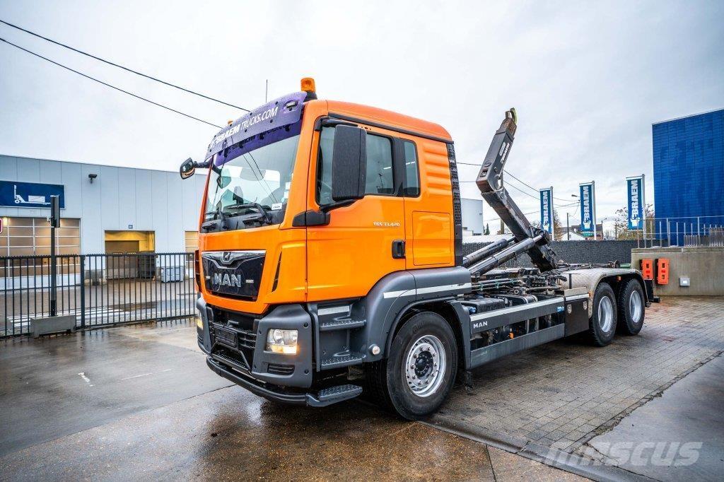 MAN TGS 33.420 BB Camiões Ampliroll