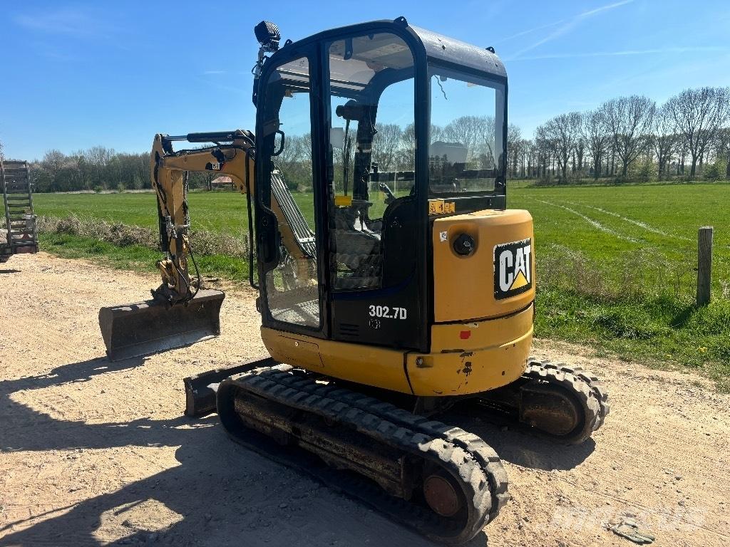 CAT 302.7 D Miniescavadeiras