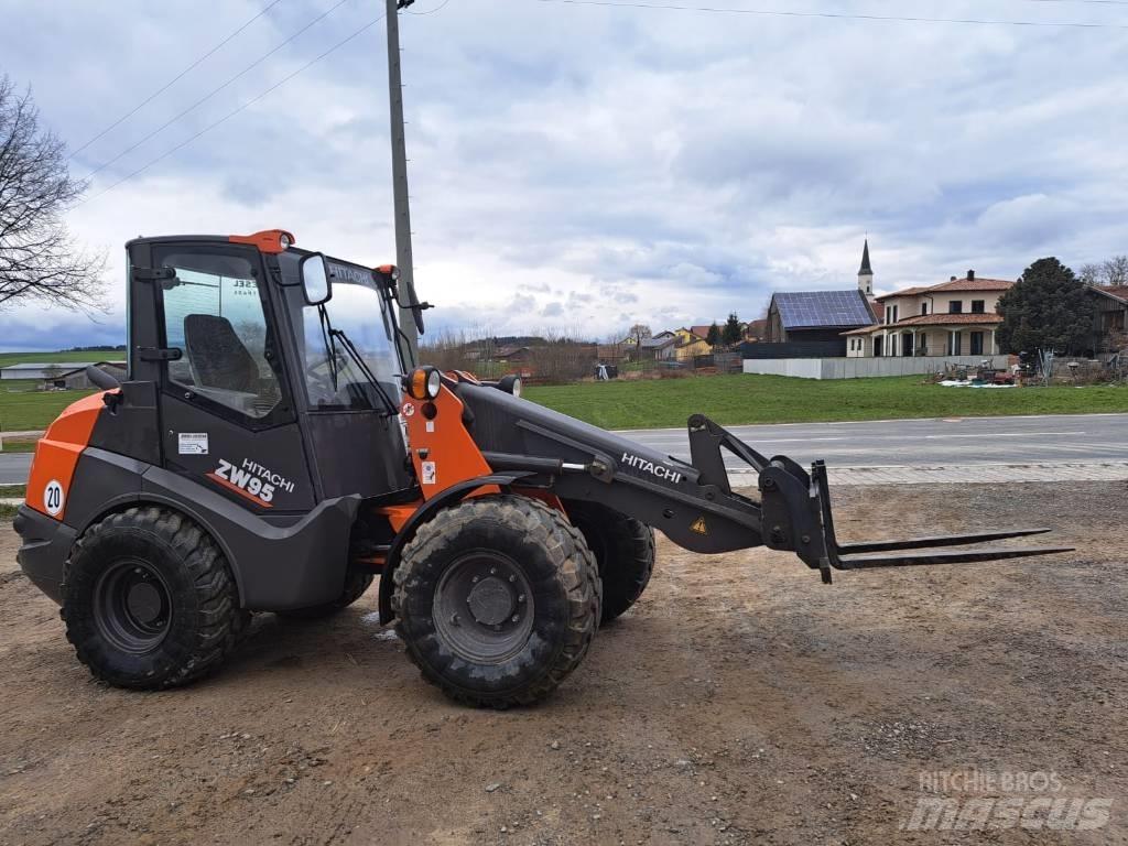 Hitachi ZW 95-6 Carregadeiras de rodas