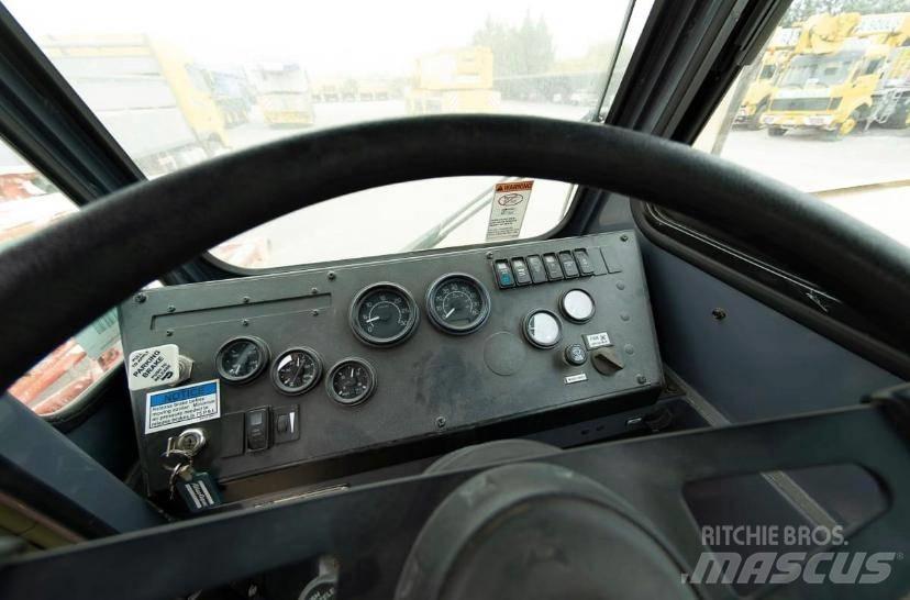 Atlas Copco RD 20 II Camiões de sonda de perfuração móvel