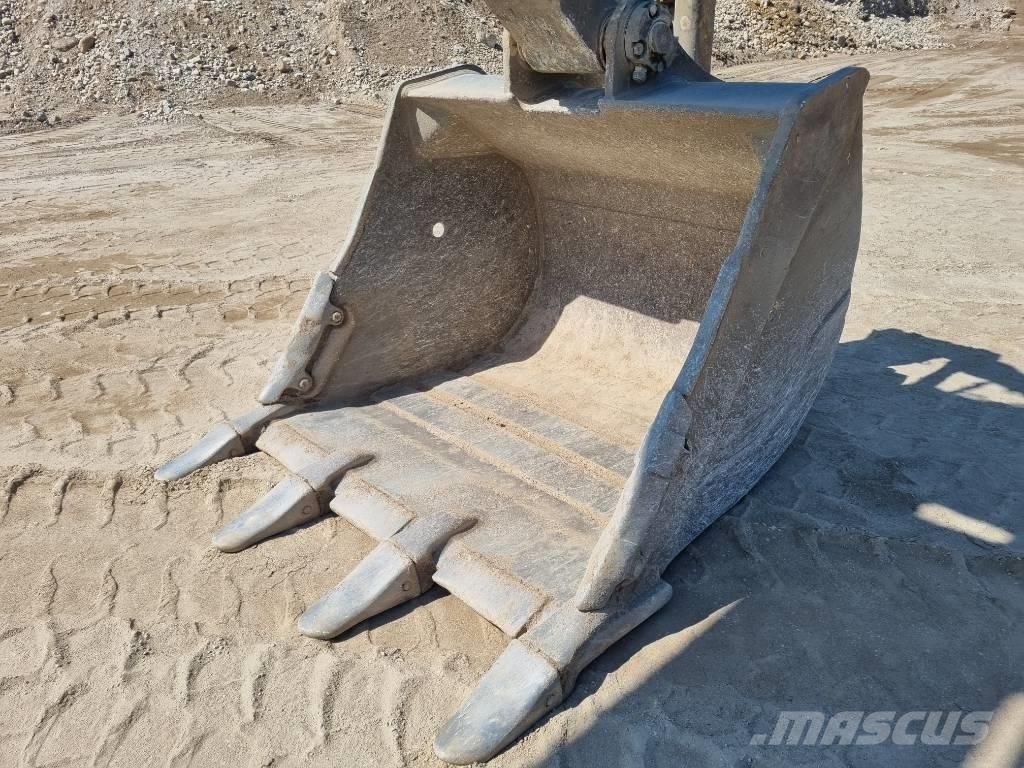 Komatsu HB 365 LC-3 Escavadeiras de esteiras