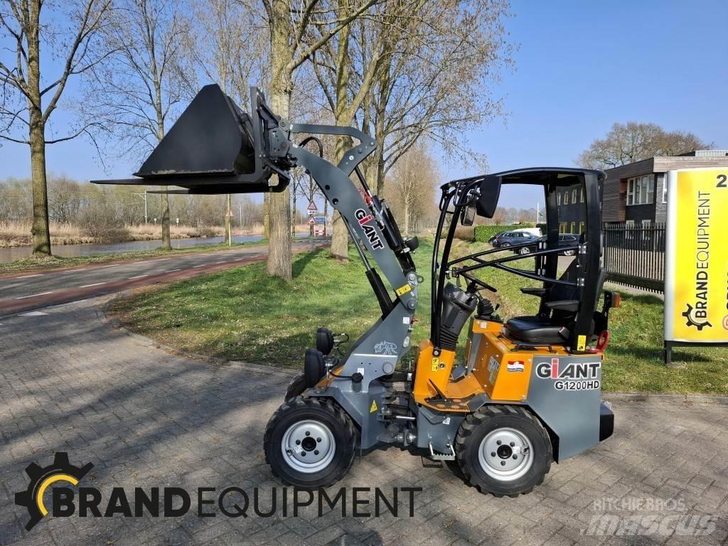 GiANT G1200HD Carregadeiras de rodas