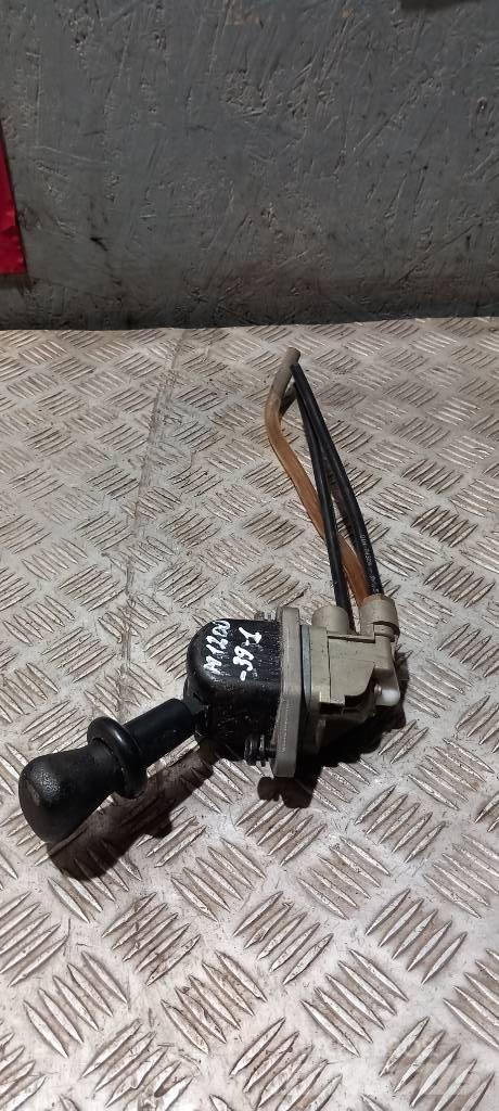 MAN TGA    81523156185 Cabines e interior