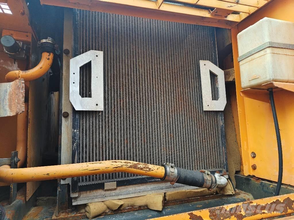 Hyundai R305LC-7 Escavadeiras de esteiras