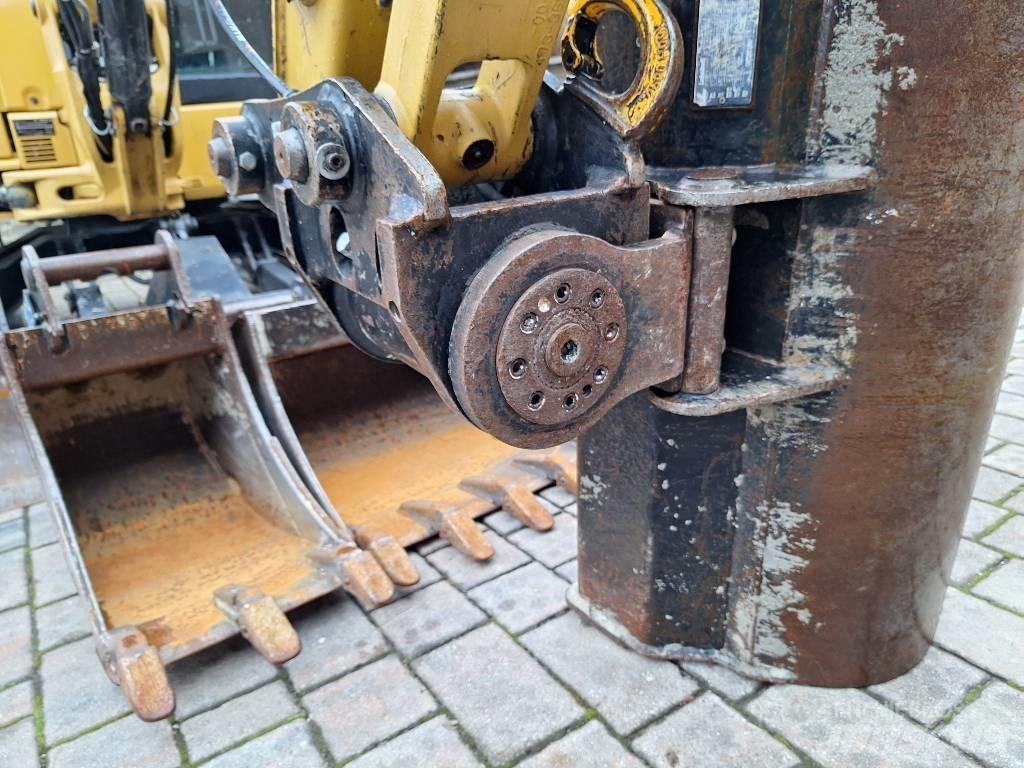 CAT 305 E2 + Powertilt Miniescavadeiras