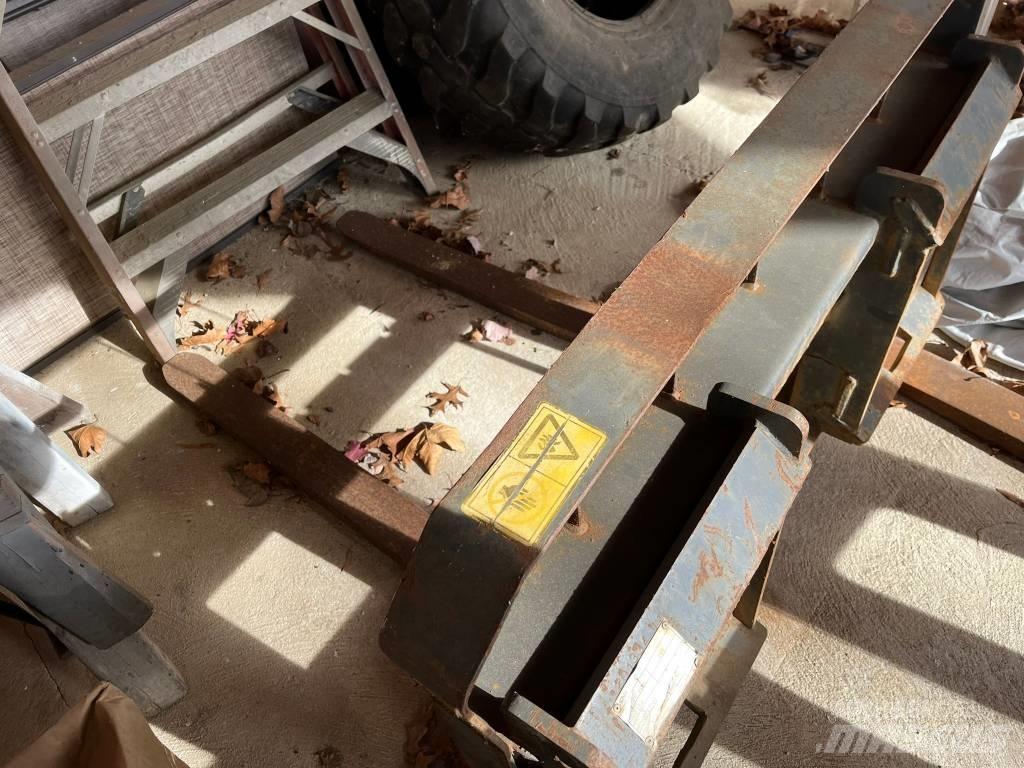 CNH 321 Outros componentes