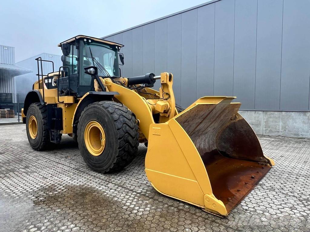 CAT 966M Carregadeiras de rodas