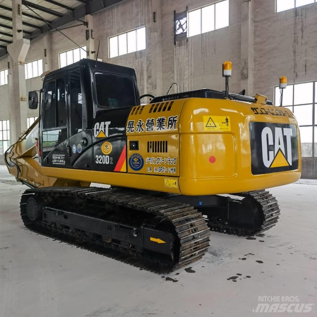 CAT 320 D2 Escavadeiras de esteiras
