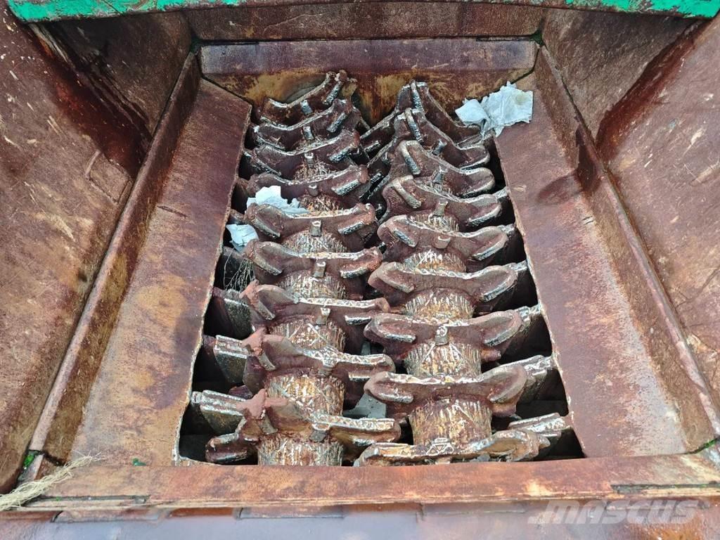 Haas 700x2000 Trituradoras de lixo