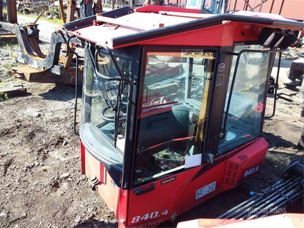 Komatsu 840.4 Cabina