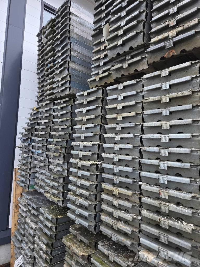 Peri UP T72 Andaimes