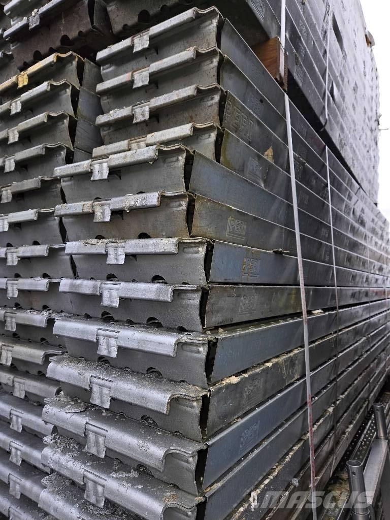 Peri UP T72 Andaimes