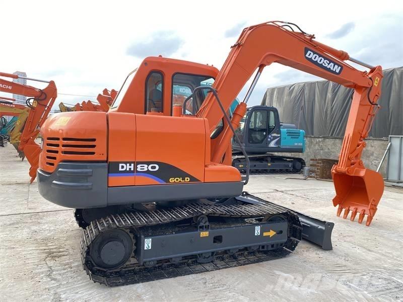 Doosan DH 80 Escavadeiras de esteiras