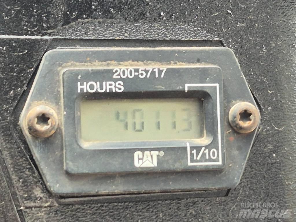 CAT 236 B Minicarregadeiras