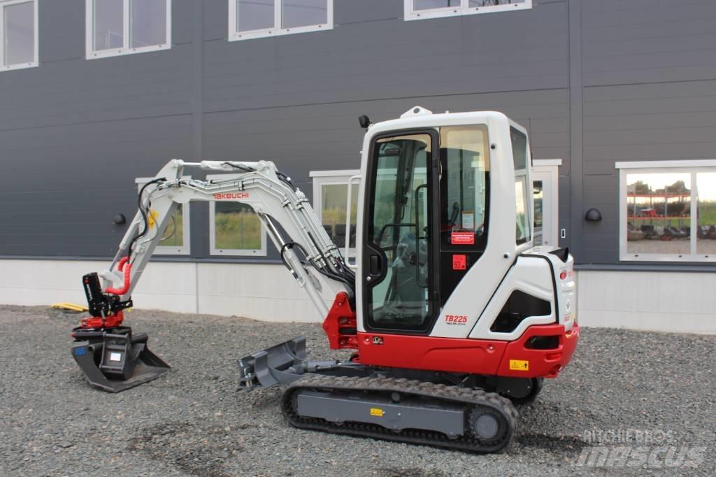 Takeuchi TB 225 Miniescavadeiras