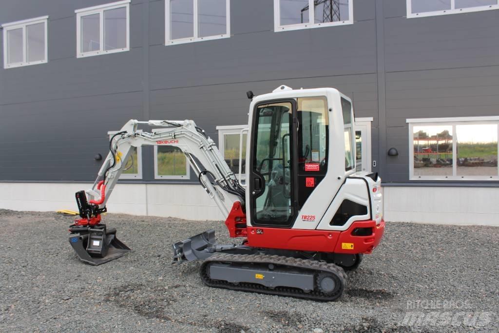 Takeuchi TB 225 Miniescavadeiras