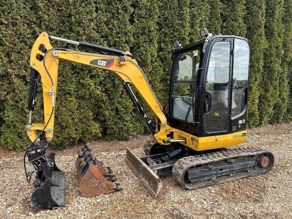 CAT 302.7 D CR Miniescavadeiras
