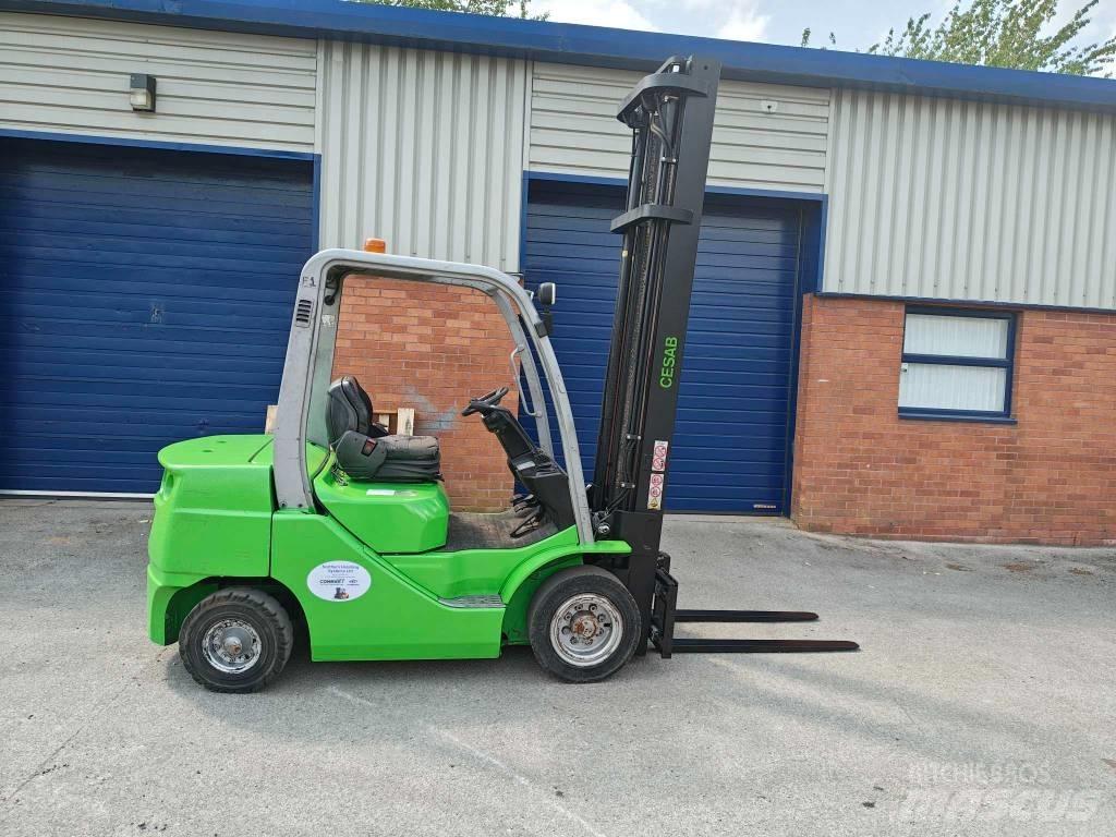 Cesab M 325 Empilhadores Diesel